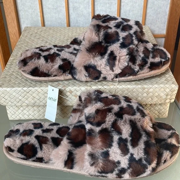 Aerie Cheetah Fur Slides size 7 NWT - Picture 3 of 9
